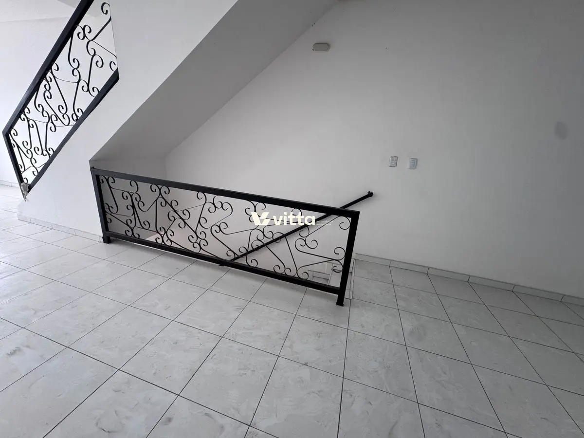 Sala Comercial com 80 m² para Aluguel em Localização Estratégica - foto 2