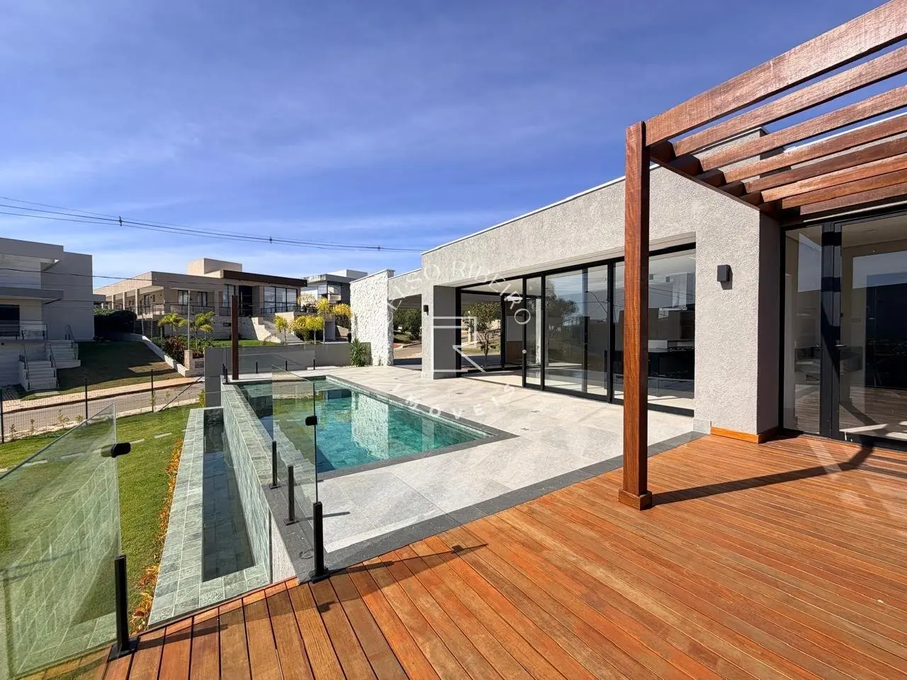 Casa de Alto Padrão à Venda no Condomínio Gran Royalle em Lagoa Santa - foto 5