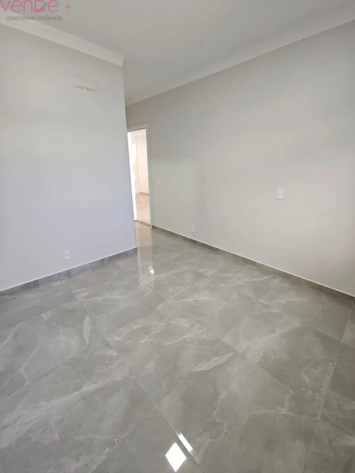 Casa Térrea 1 Suíte + 2 Quartos - foto 4