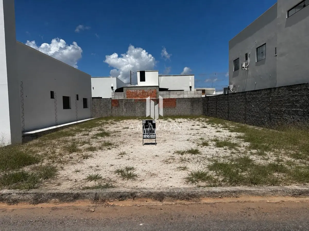 Lote para venda no Condomínio Golden Park