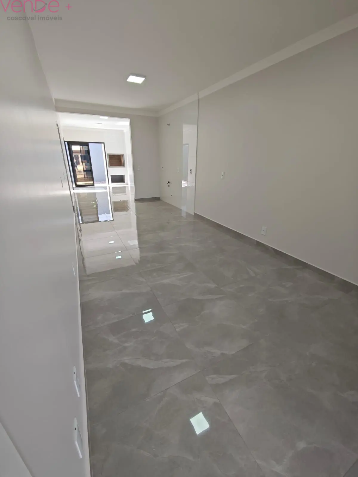 Casa Térrea 1 Suíte + 2 Quartos - foto 5