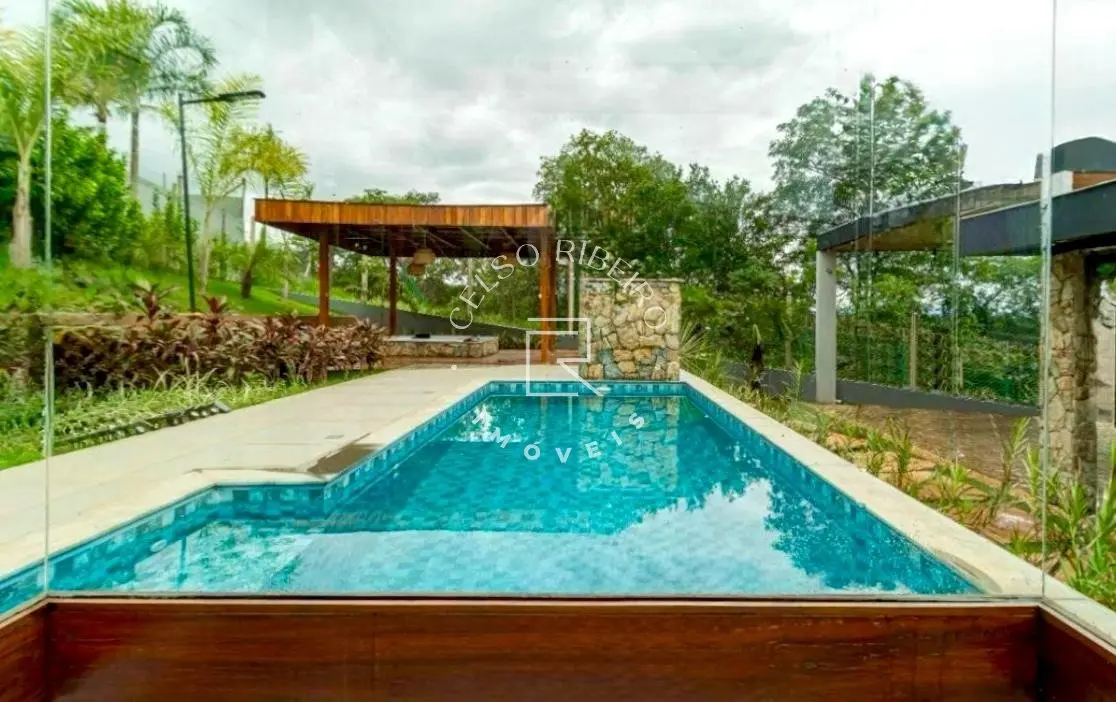Casa de Alto Padrão em Condomínio Fechado - 400m² de Construção em Terreno de 1.000m² - foto 3