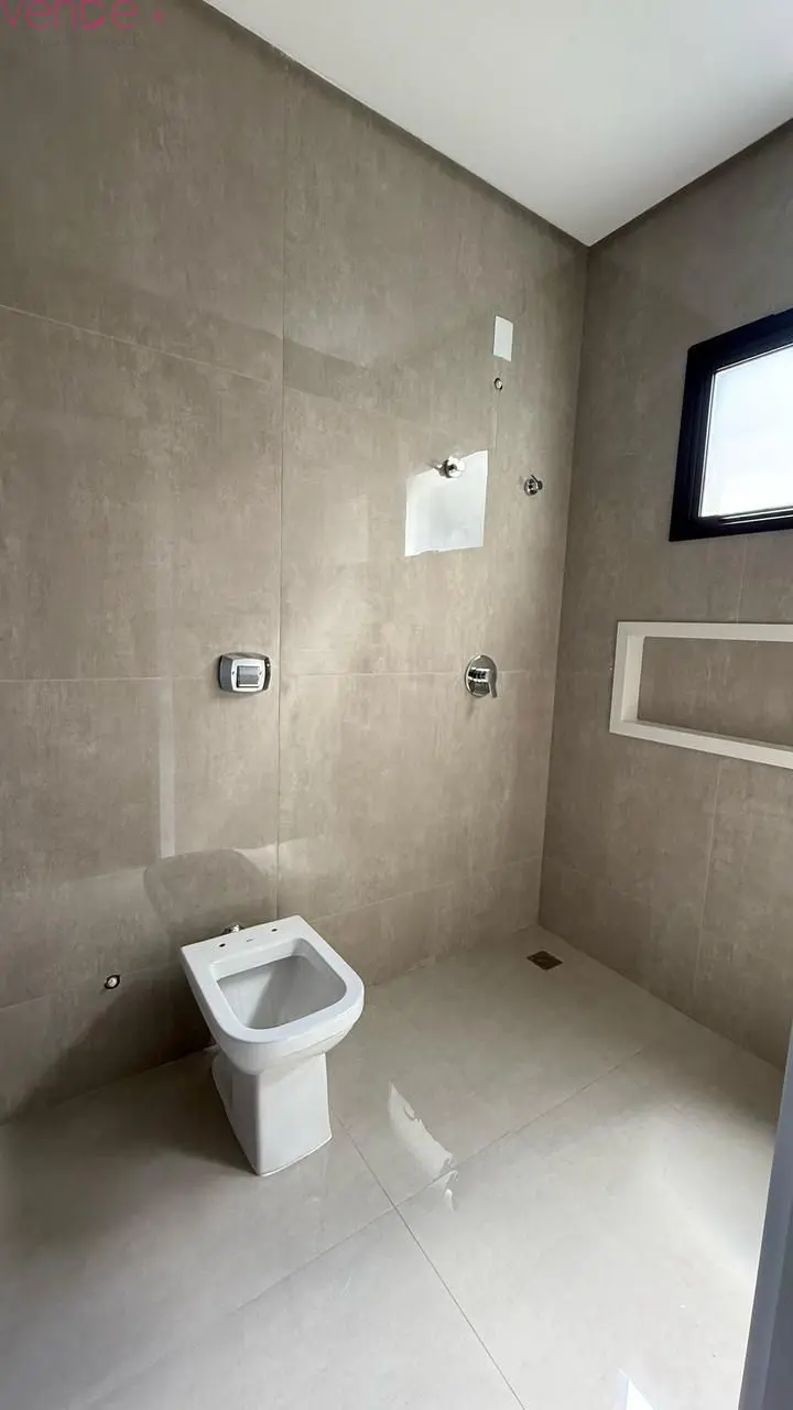 Casa Terrea 1 suite + 2 quartos - area gourmet com piscina - foto 5