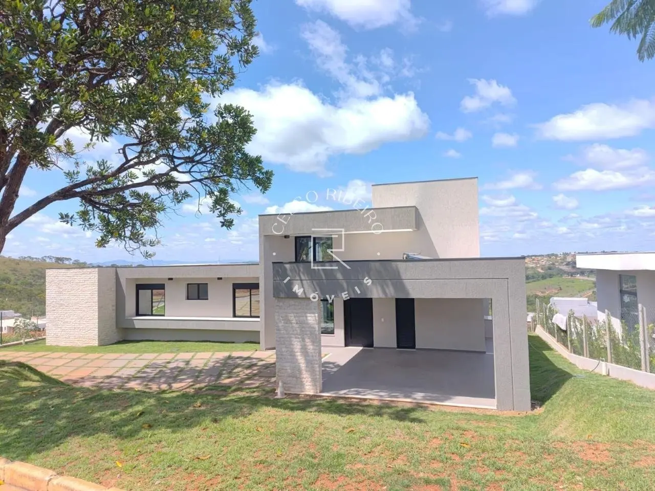 Casa de Alto Padrão com Piscina e Sauna no Condomínio Mont Ville | Lagoa Santa - foto 2