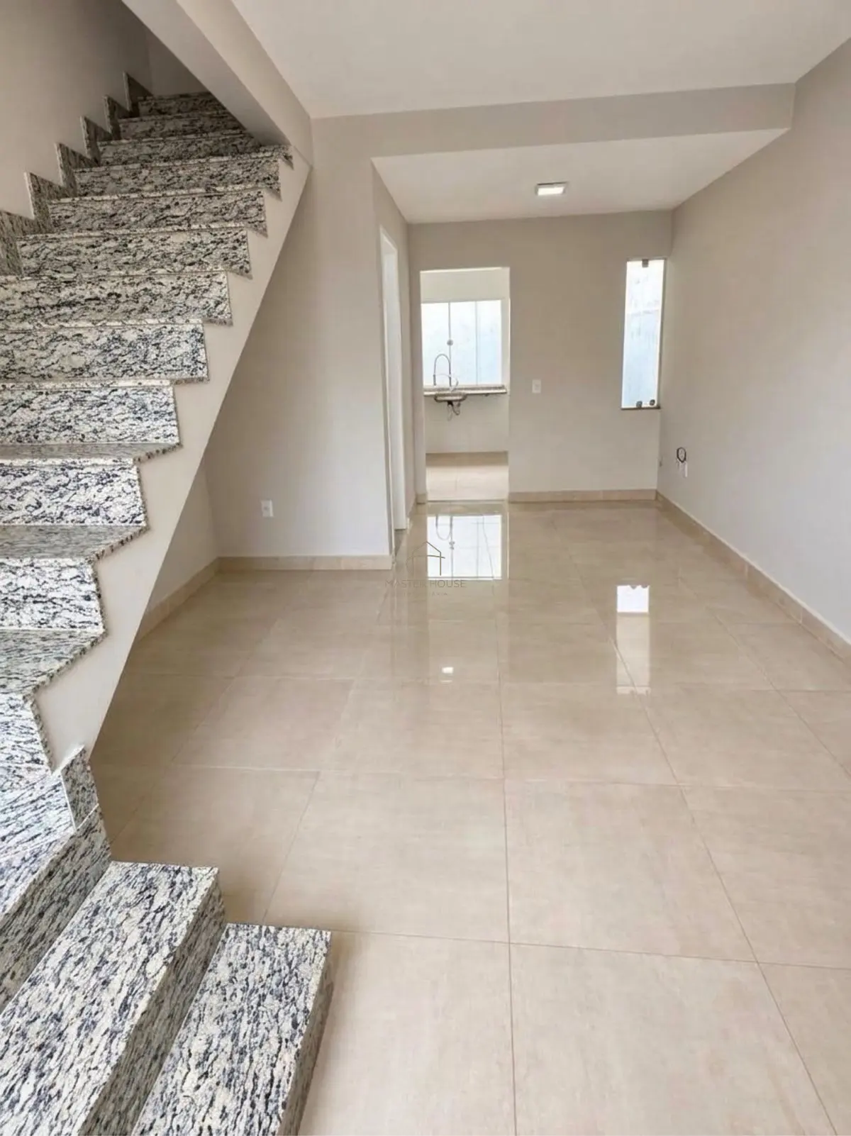 Casa à Venda no Bairro de Fátima, Barra do Piraí - foto 2