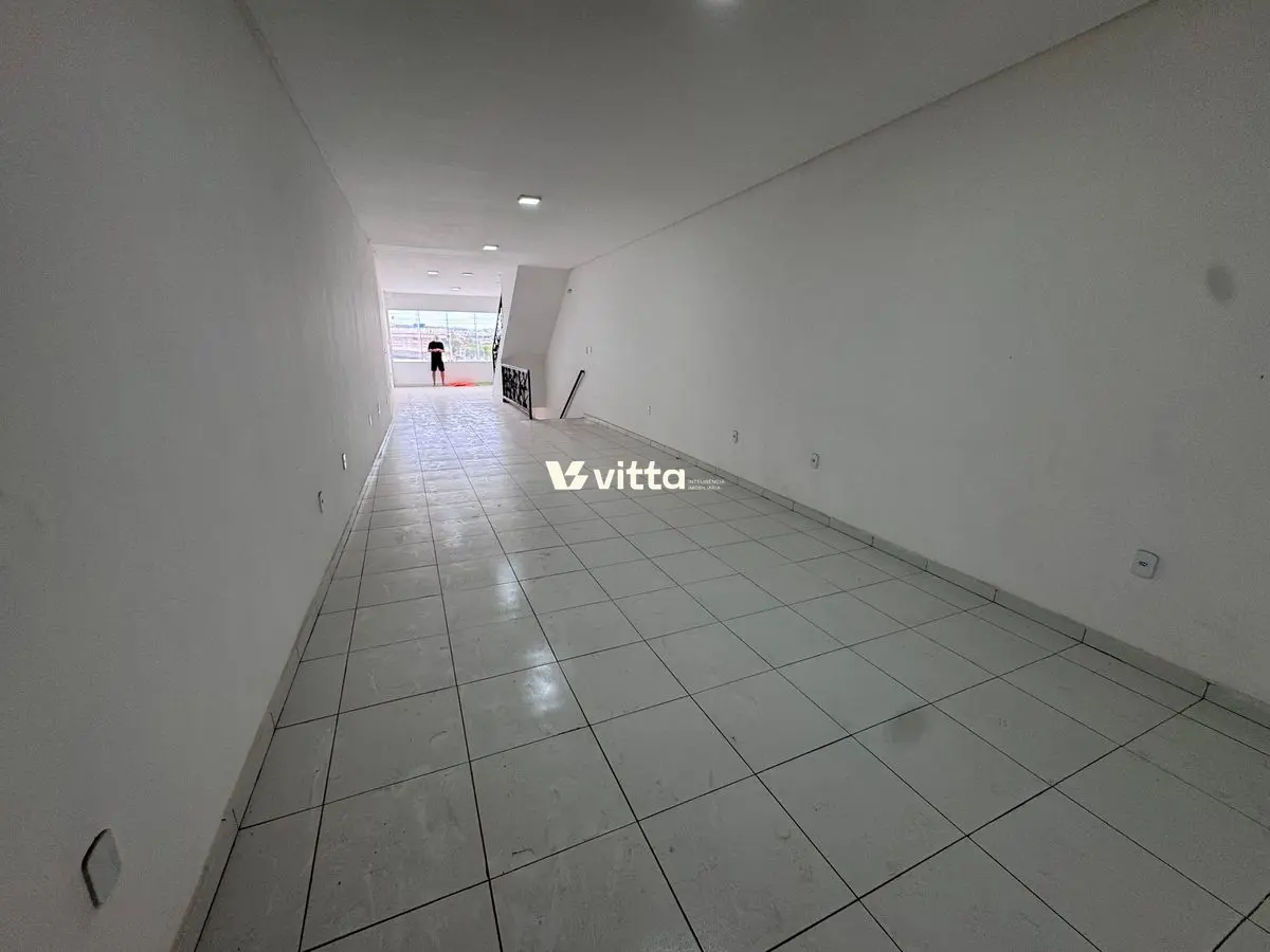 Sala Comercial com 80 m² para Aluguel em Localização Estratégica - foto 4