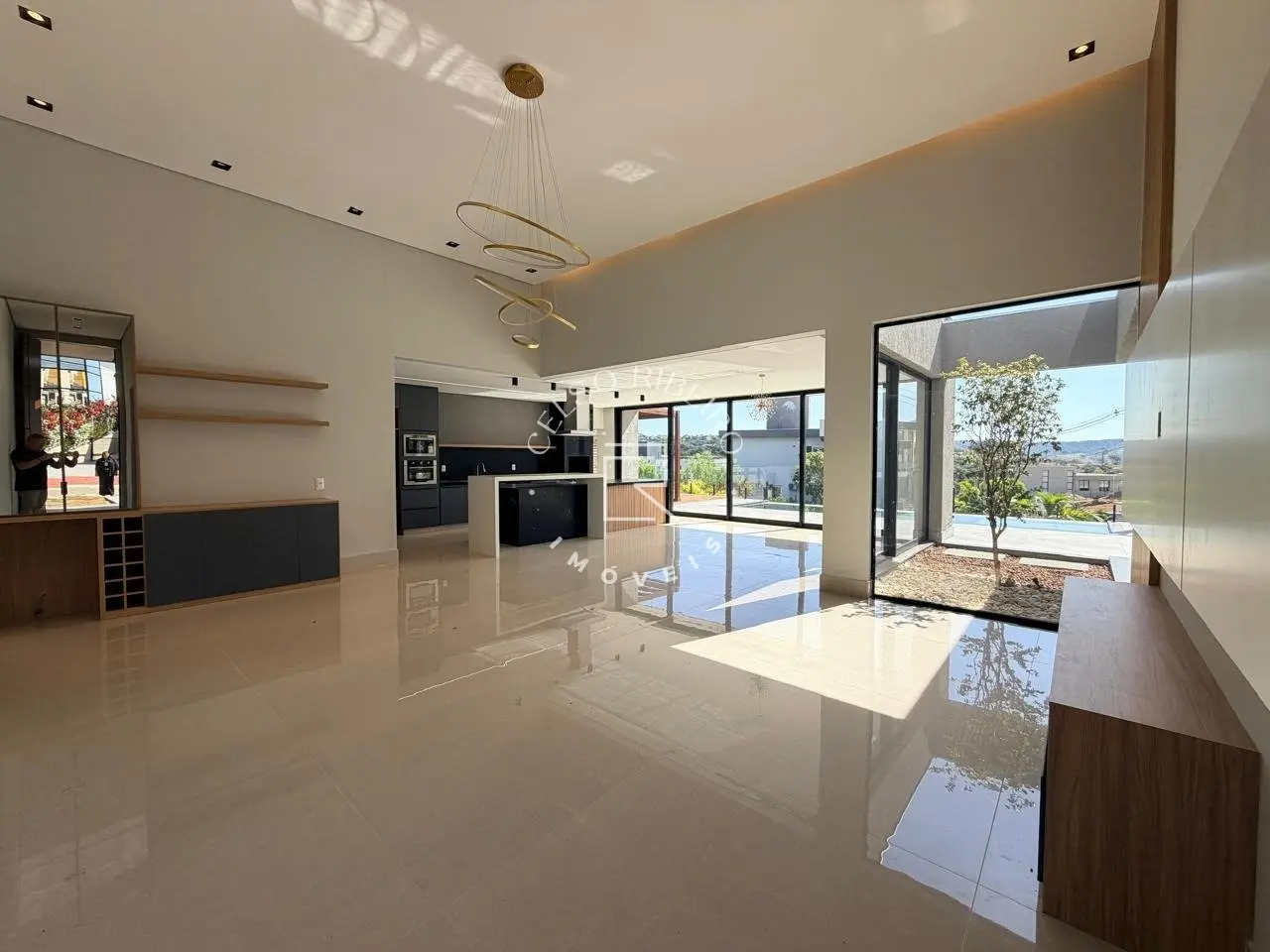 Casa de Alto Padrão à Venda no Condomínio Gran Royalle em Lagoa Santa - foto 3