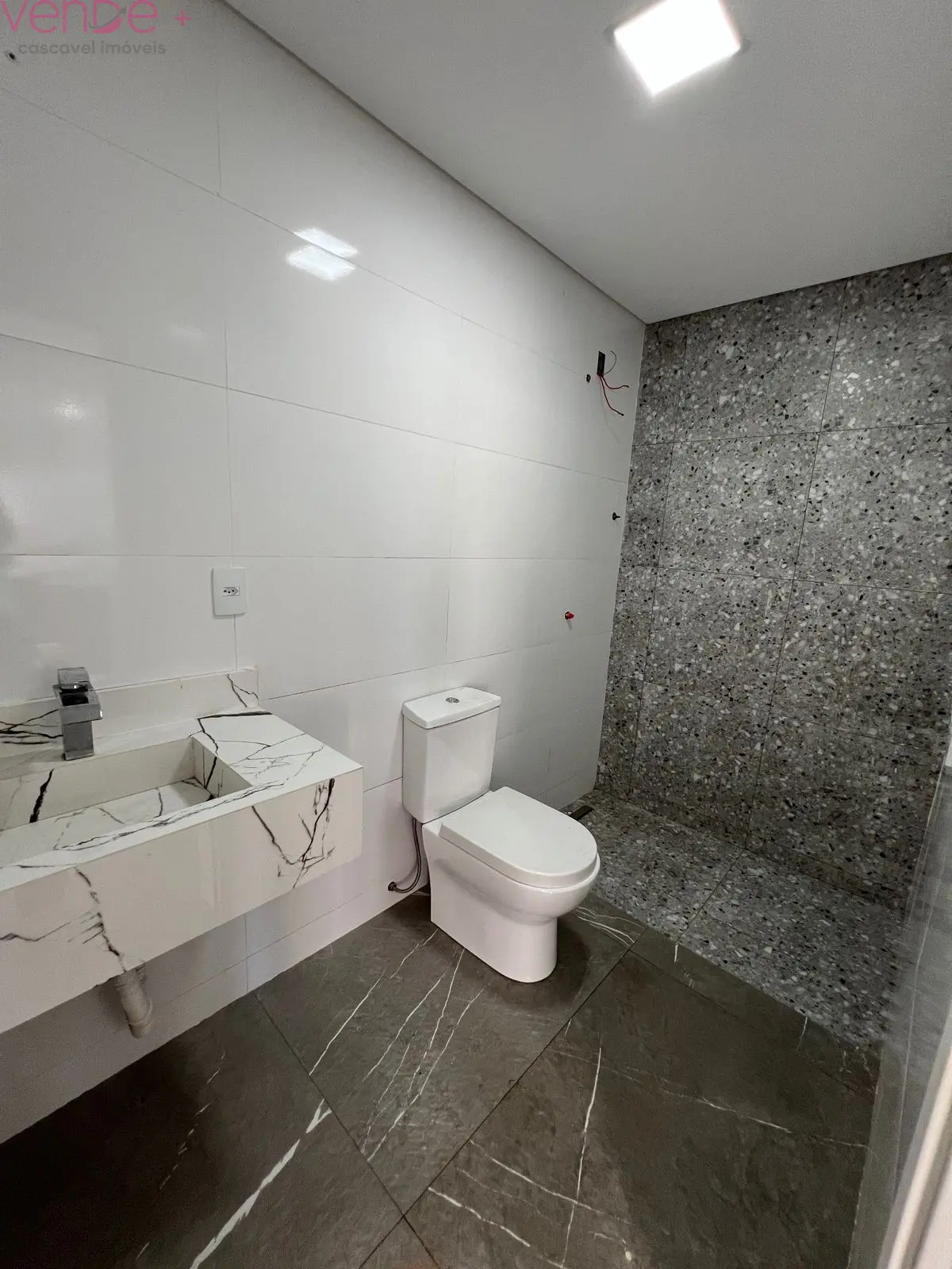 Sobrado Triplex no Tropical III - foto 5