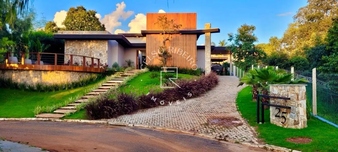 Casa de Alto Padrão em Condomínio Fechado - 400m² de Construção em Terreno de 1.000m² - foto 2